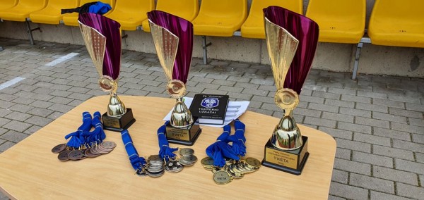 Futbolas. Kazlų Rūdos sporto centro U-10 futbolininkai triumfavo Pietų Lietuvos futbolo pirmenybėse